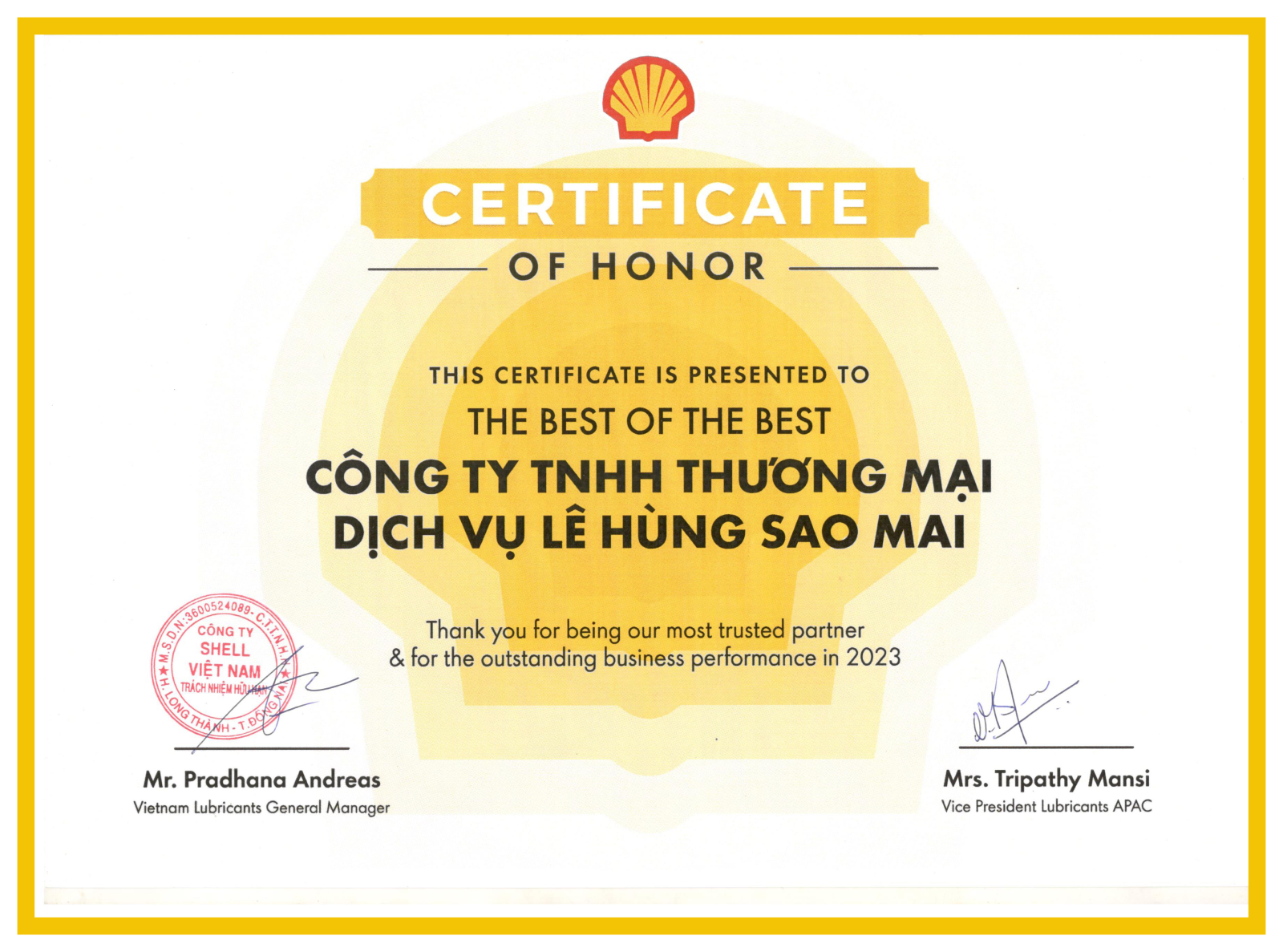 Bằng Khen Đối Tác Đáng Tin Cậy Nhất và Đạt Kết Quả Kinh Doanh Vượt Trội Nhất do Shell trao tặng Lê Hùng Sao Mai năm 2023